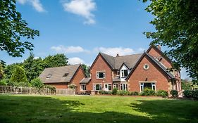 The Farmhouse At Ream Hills
