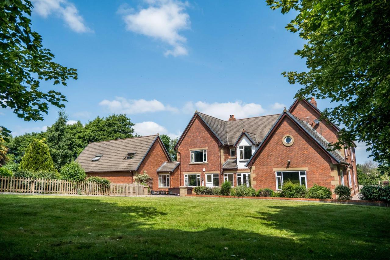 The Farmhouse At Ream Hills Weeton  Exterior photo
